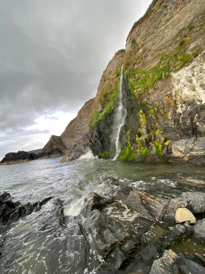 Holiday home Wild Coastal Retreat At Troed Y Rhiw Aberporth, West Wales